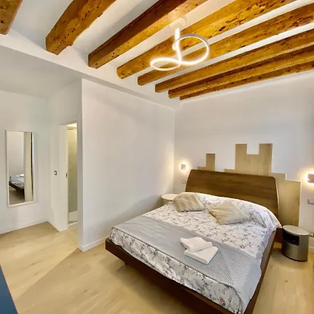 House 4343 Апарт-отель