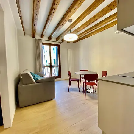 House 4343 Апарт-отель
