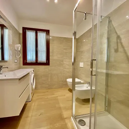 House 4343 Апарт-отель 4*