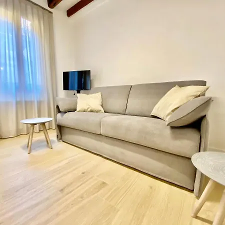 House 4343 Апарт-отель Венеция