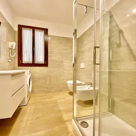 公寓式酒店 House 4343 4*