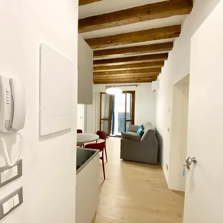 公寓式酒店 House 4343 4*