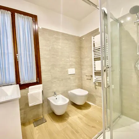 House 4343 威尼斯